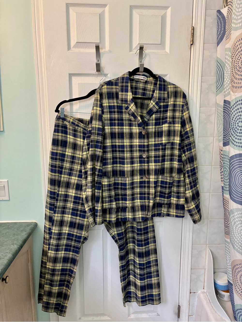 Uniqlo Ines de la Fressange Blue and Yellow Plaid Casual Women’s Set